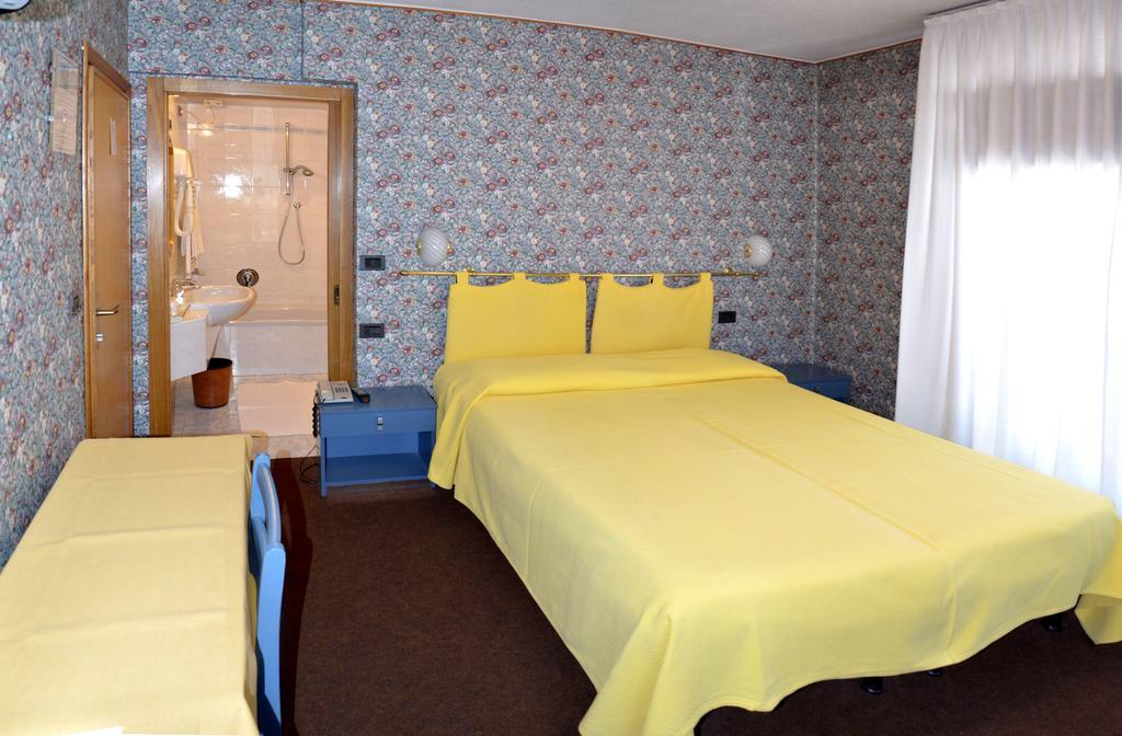 Hotel Cervo Bormio Cameră foto