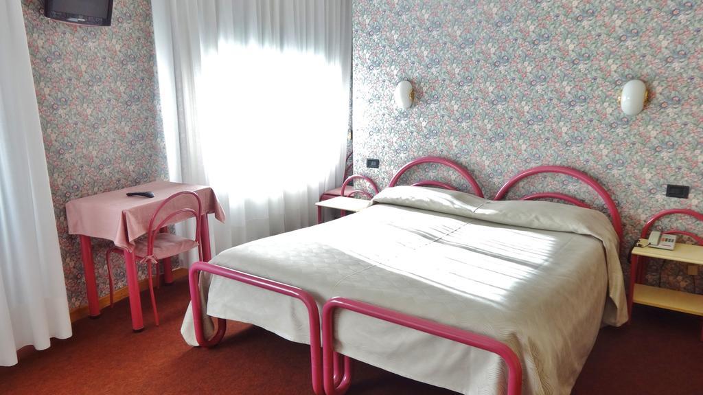 Hotel Cervo Bormio Cameră foto